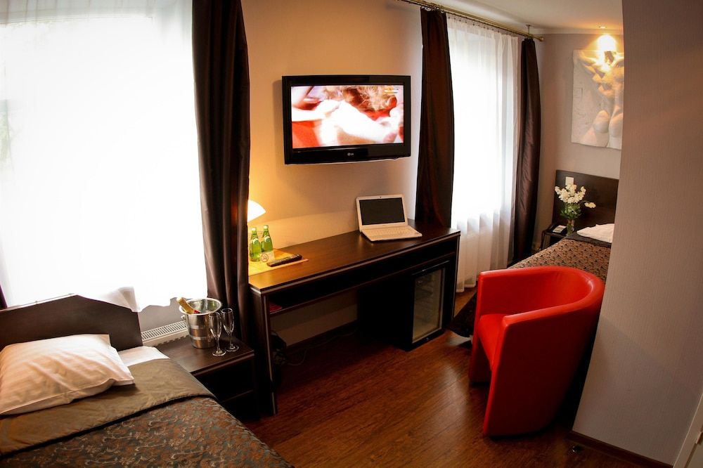 undefined Primo Hotel 3