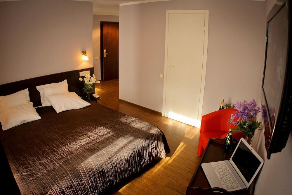 undefined Primo Hotel 5