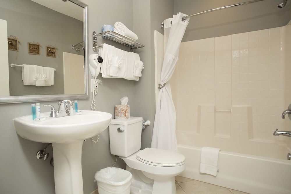 Avista Resort Three-Bedroom Suite - Ocean Front 6