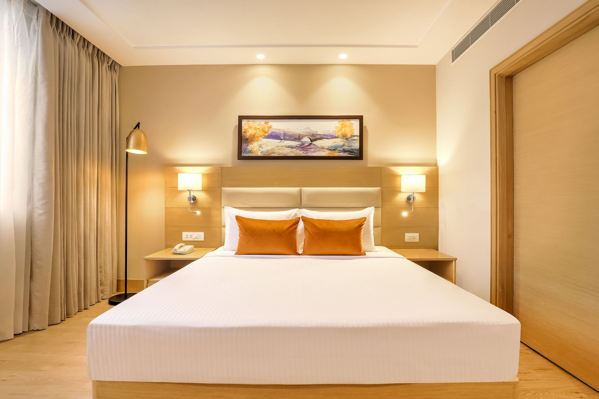 Lemon Tree Hotel, Aligarh Standard Room 2