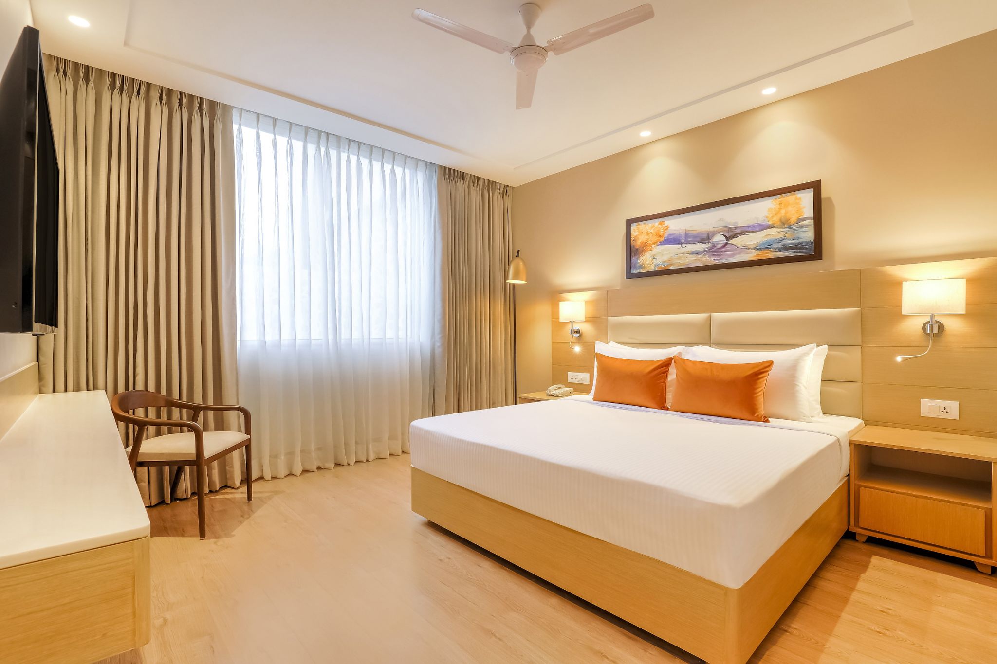 Lemon Tree Hotel, Aligarh Standard Room