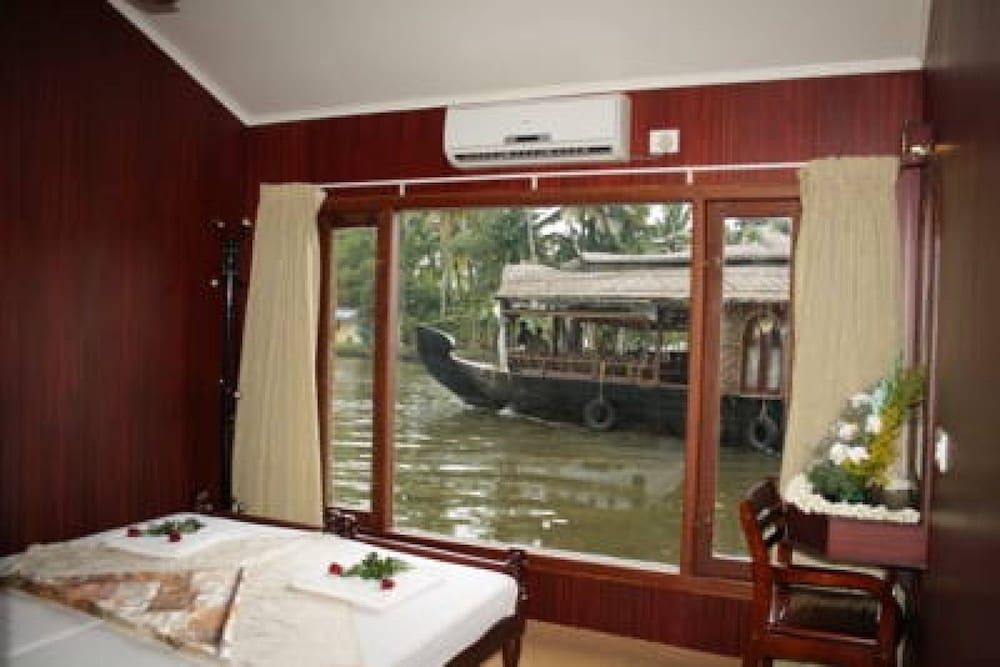 undefined GuestHouser 3 BHK Houseboat 9f4e 5