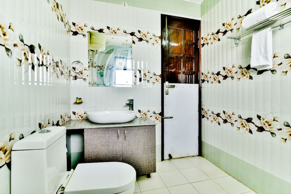 FabExpress Heaven Stay Premium Room, 1 Double Bed, Non Smoking 15