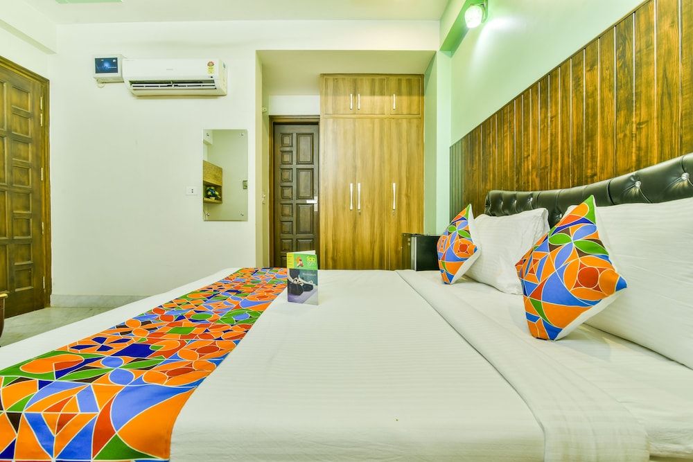 FabExpress Heaven Stay Premium Room, 1 Double Bed, Non Smoking 6