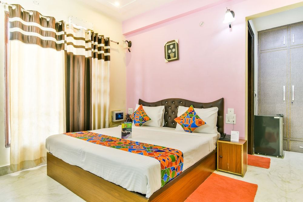 FabExpress Heaven Stay Premium Room, 1 Double Bed, Non Smoking 12