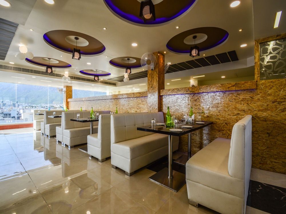 undefined OYO 22205 Hotel Atlantica 5