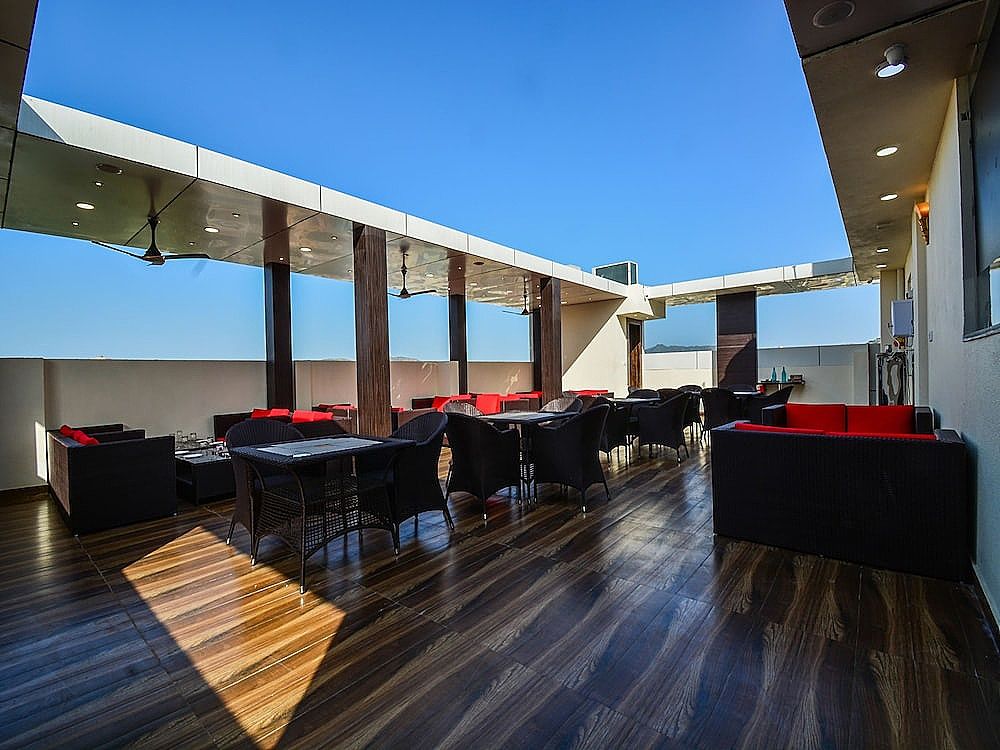 undefined OYO 22205 Hotel Atlantica 7