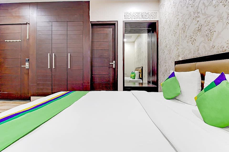 Treebo M2M Residency Sector 46 Deluxe Double Room 2
