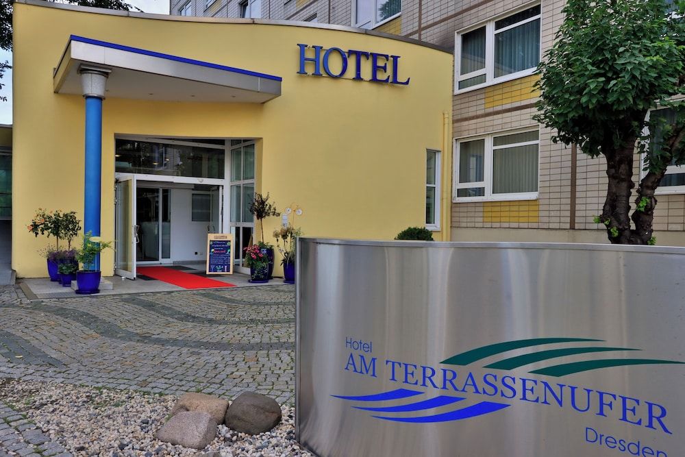 undefined Hotel Am Terrassenufer 2