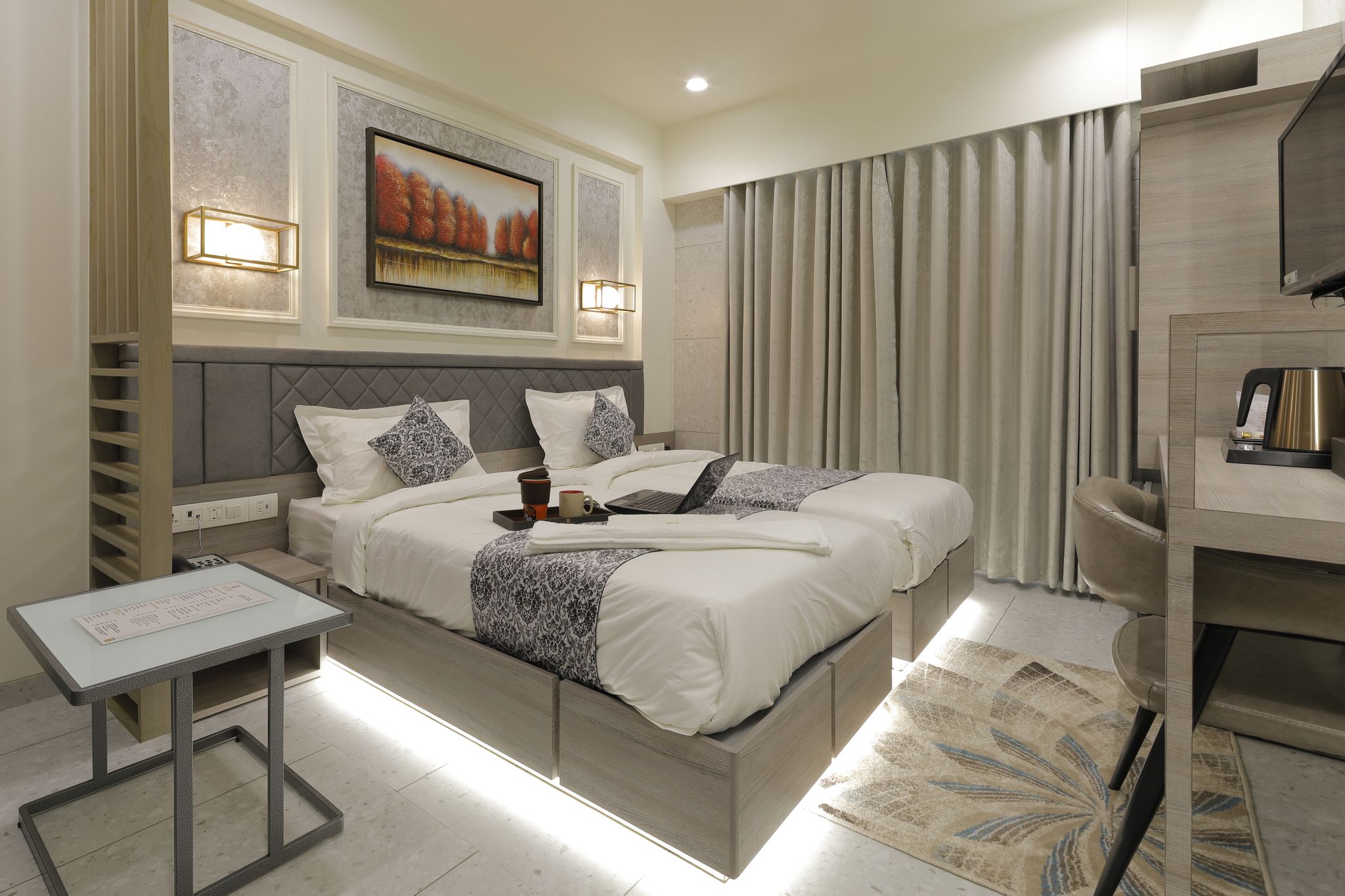 Hotel Elysian Residency Gold Room 2