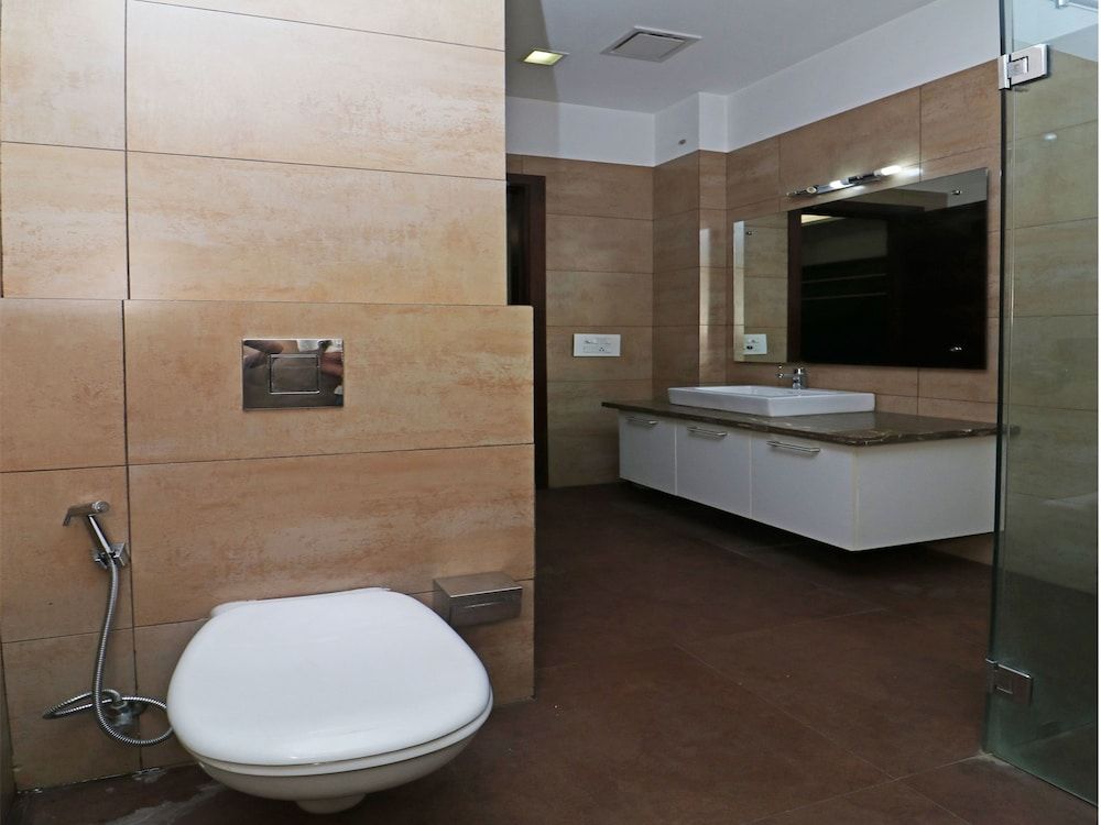 OYO 13575 Green Vogue Double or Twin Room 20