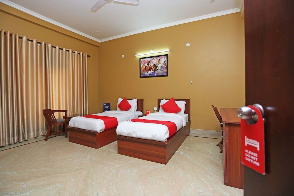 OYO 4814 Nstay 46 Deluxe Double or Twin Room, 1 Queen Bed 6