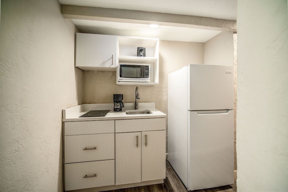 Perry's Ocean Edge Resort Standard Room, 1 King Bed 2