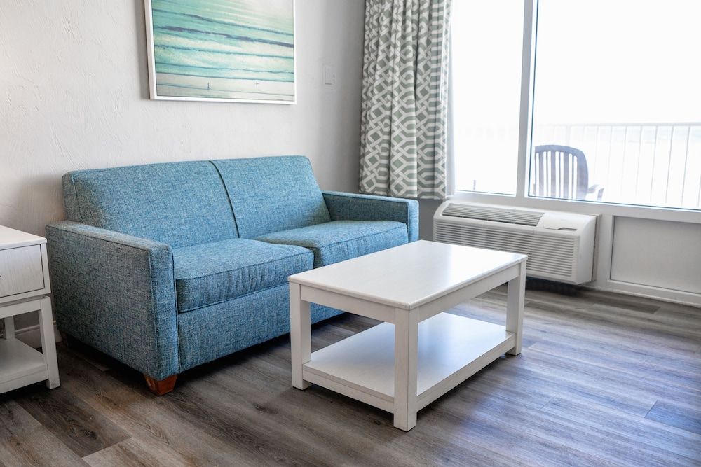 Perry's Ocean Edge Resort Oceanfront King Kitchenette 8