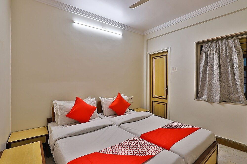 OYO 28667 Hotel Moti Mahal Double or Twin Room 2