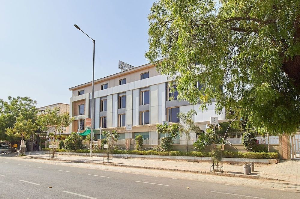 undefined Hotel Gormoh 8