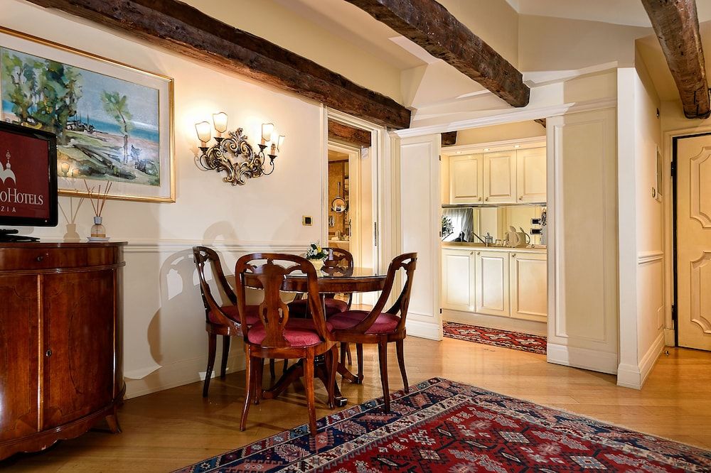 undefined Torre dell'Orologio Suites 6