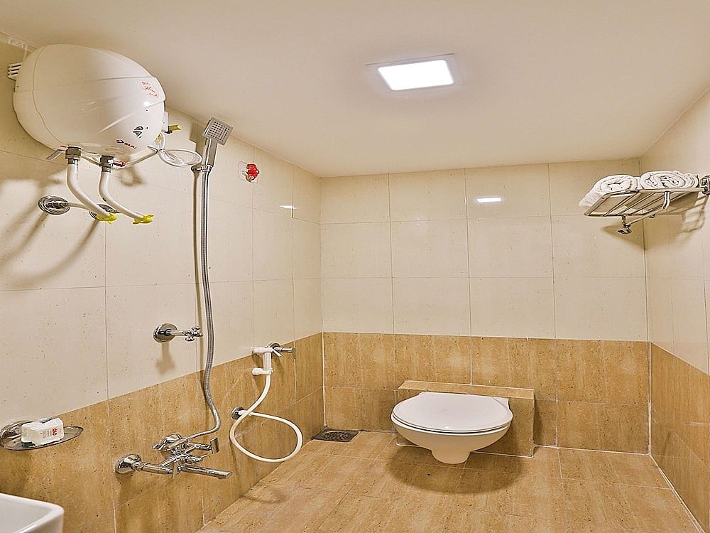 OYO 12654 Hotel Sunshine Double or Twin Room 13