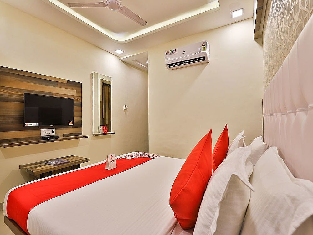 OYO 12654 Hotel Sunshine Double or Twin Room 3