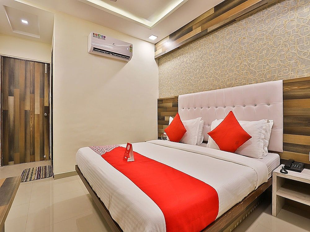 undefined OYO 12654 Hotel Sunshine 8