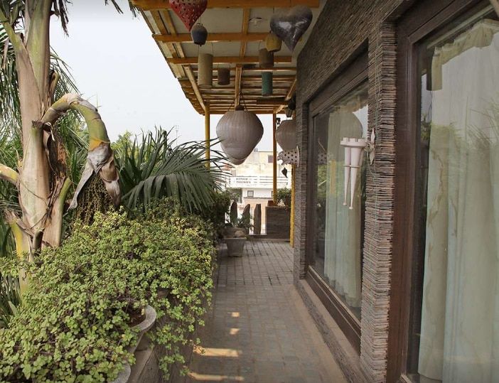 Hotel Exterior