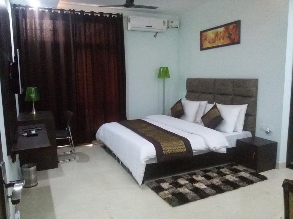 undefined Smart Rooms 2