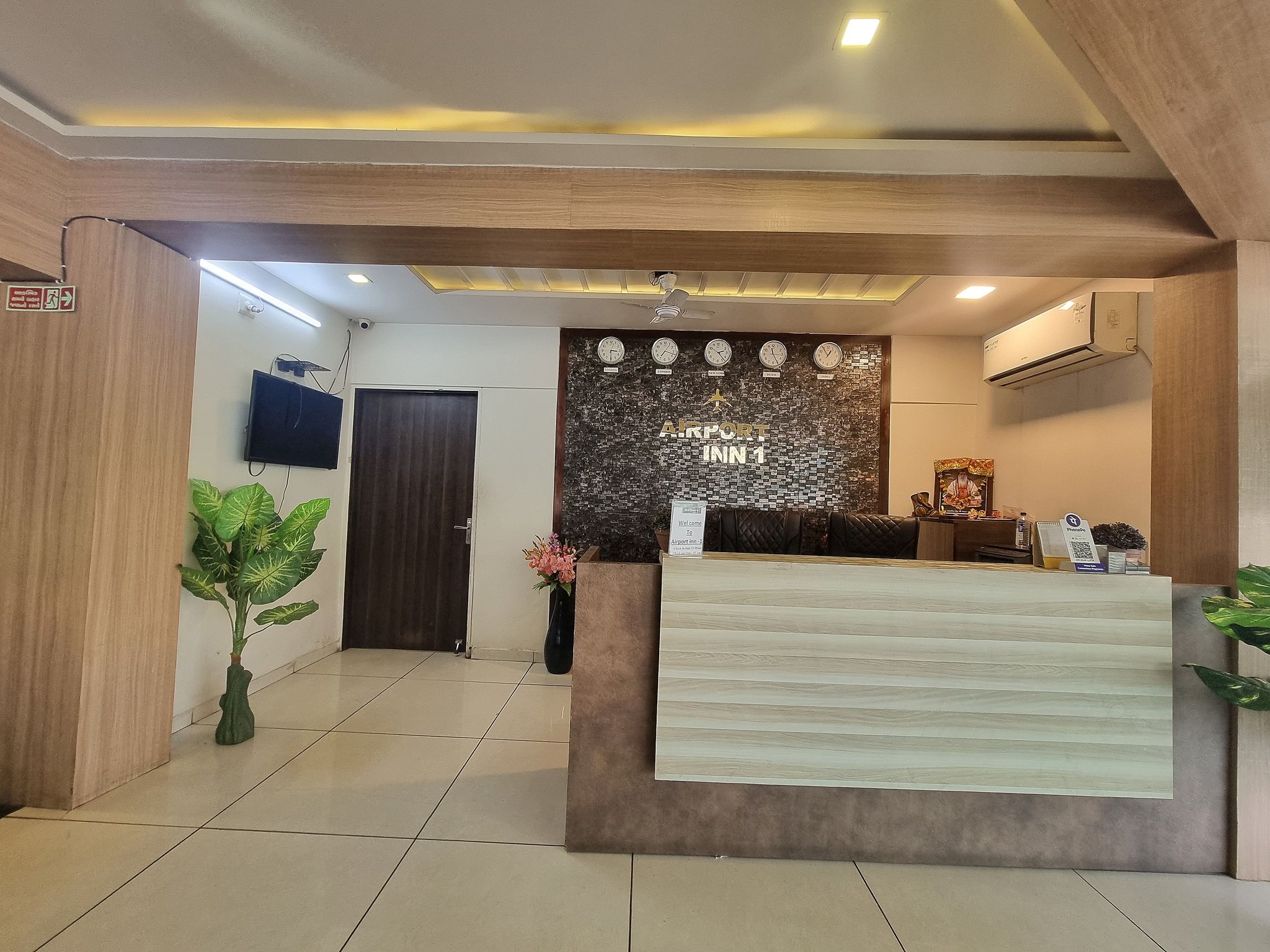 undefined Hotel Airport Inn One 2