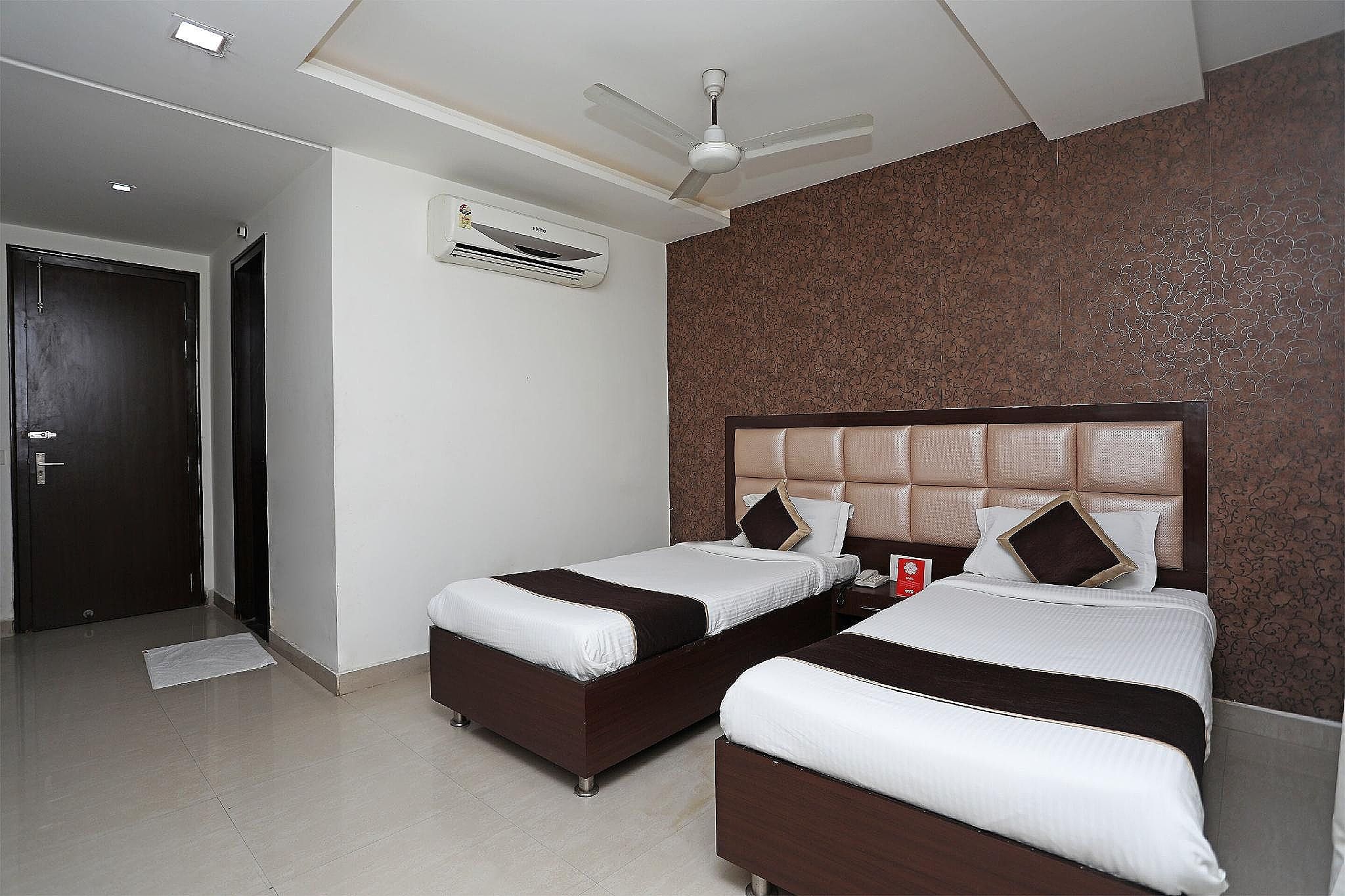 Capital O Taj Castle Classic Room 6