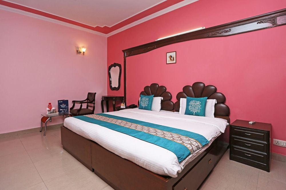 OYO 1242 near MG Road Standard Double or Twin Room, Private Bathroom 9