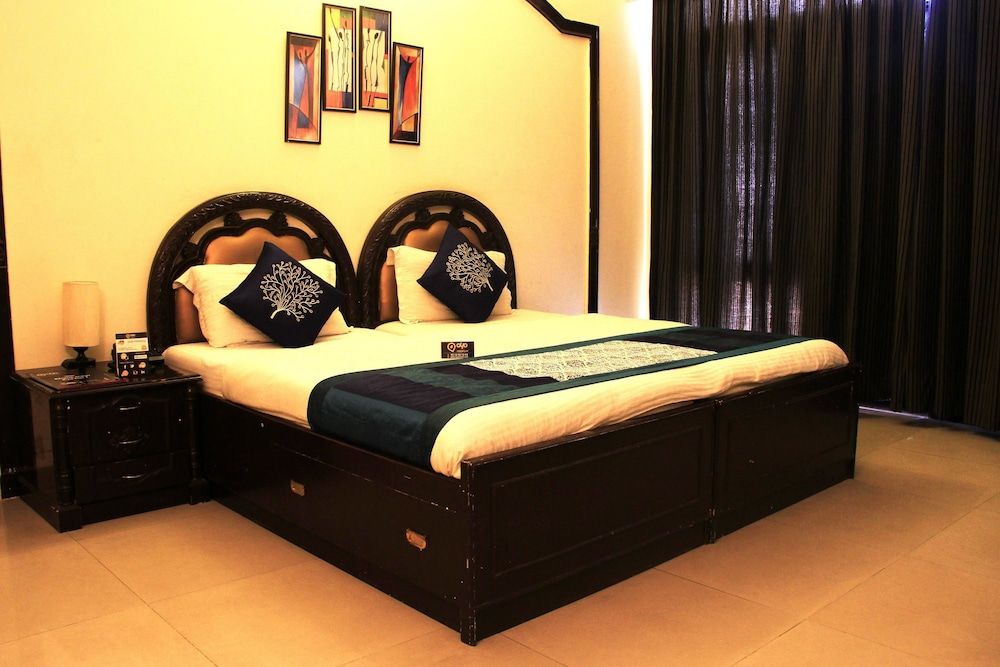OYO 1242 near MG Road Standard Double or Twin Room, Private Bathroom 18