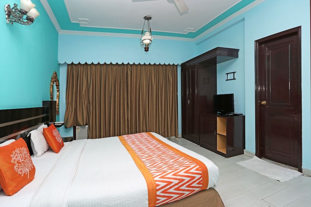 OYO 1242 near MG Road Standard Double or Twin Room, Private Bathroom 3