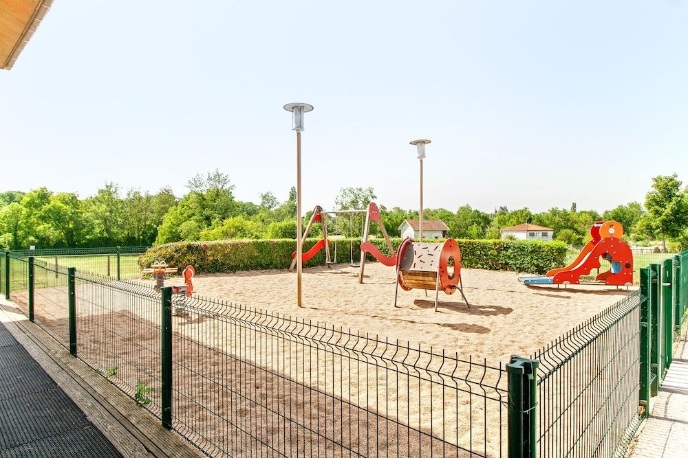 Children's play area - outdoor