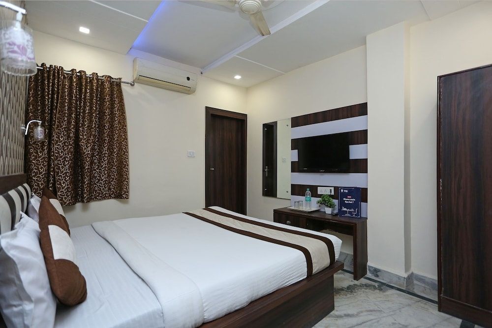 OYO 11540 Hotel Royal INN Double or Twin Room 10