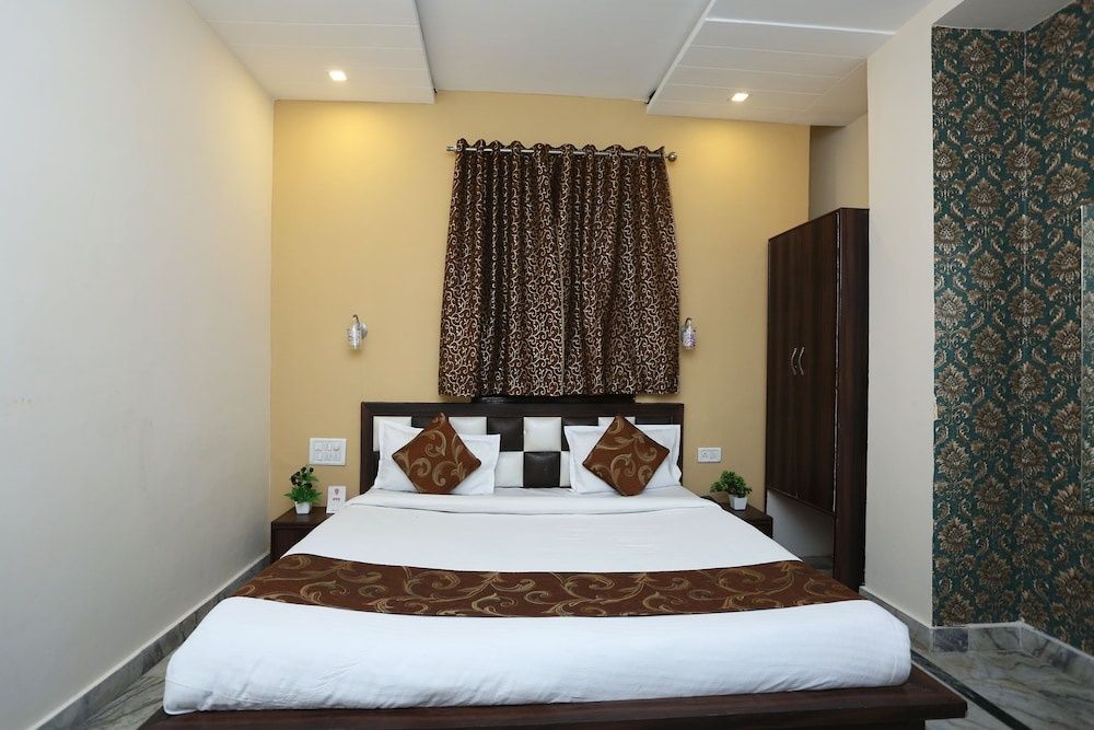 OYO 11540 Hotel Royal INN Double or Twin Room 4