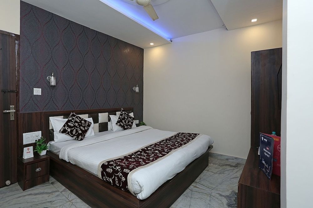 OYO 11540 Hotel Royal INN Double or Twin Room 12