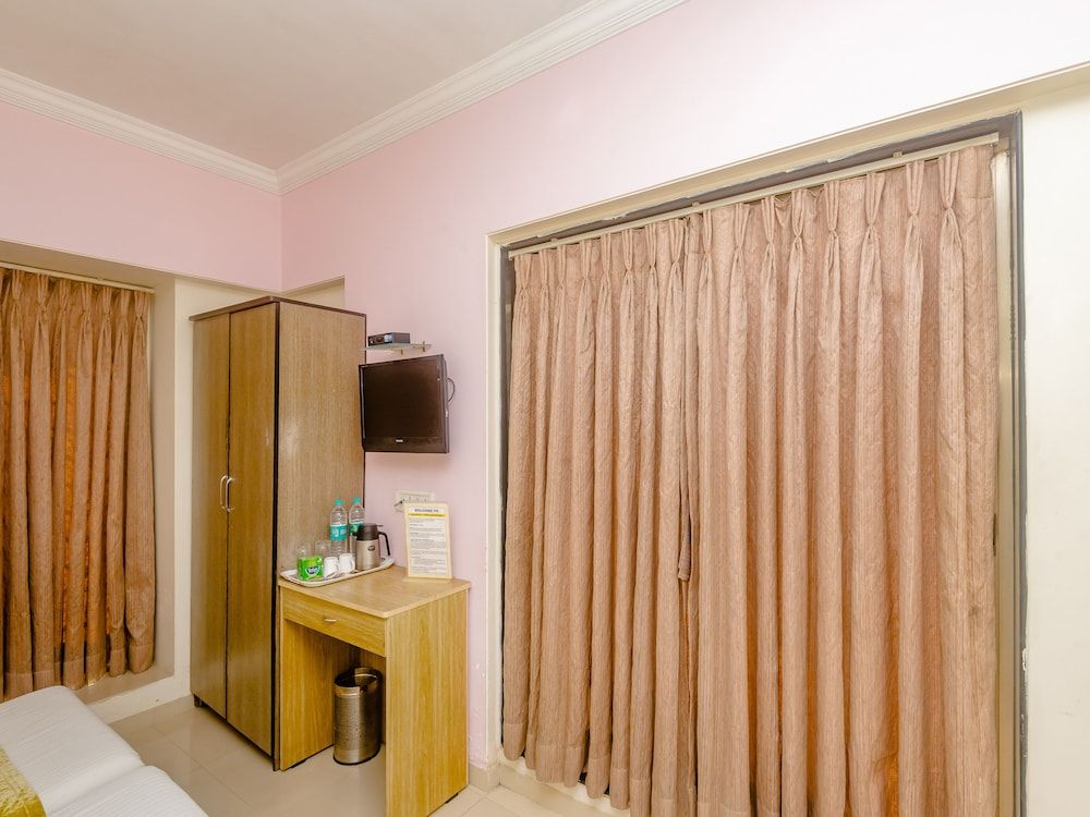 Tuliipstays - Powai Sai Sapphire Deluxe Room 20