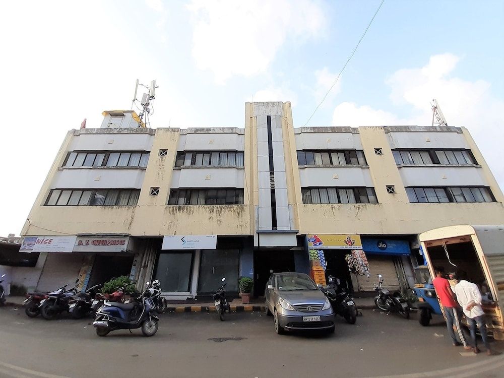 undefined Hexa Executive 2