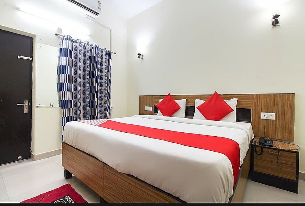 Hotel Taj Paradise Family Double Room 3