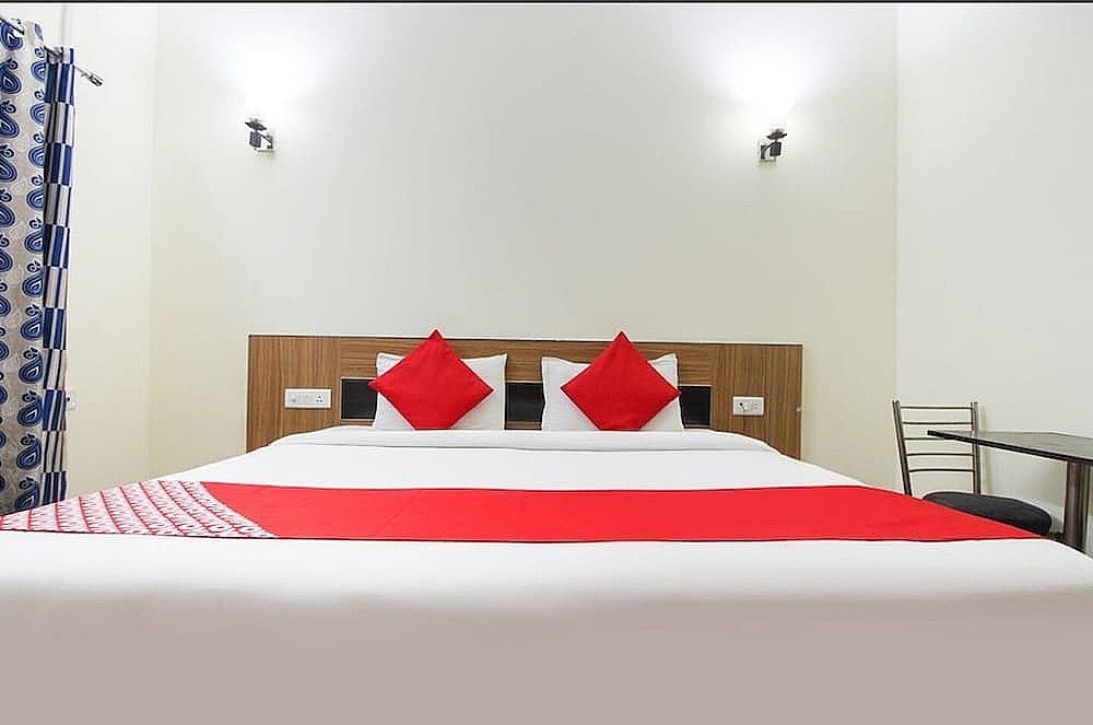 Hotel Taj Paradise Family Double Room 4