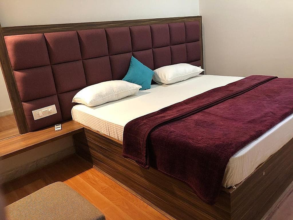 Madpackers Hostel Agra Standard Double Ensuite 2