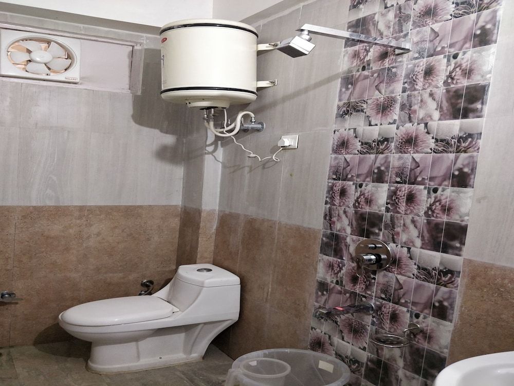 OYO 24209 The Pearly Gate Double or Twin Room 6