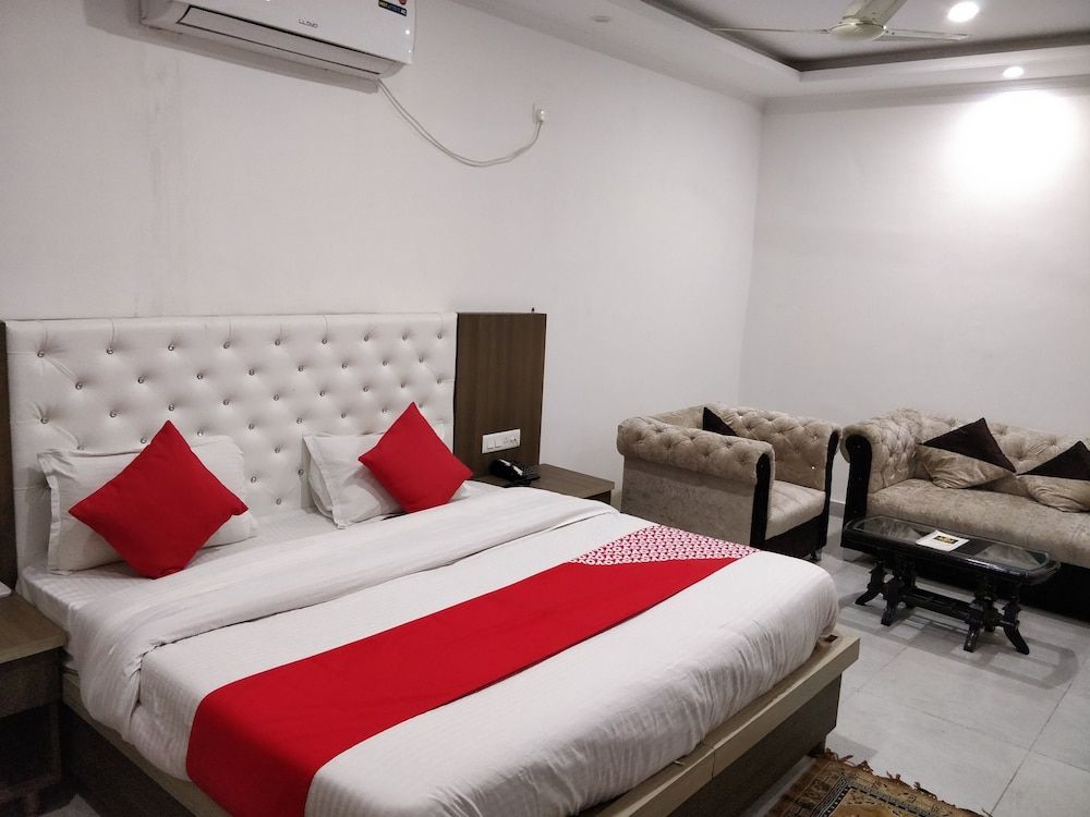 OYO 24209 The Pearly Gate Double or Twin Room 3