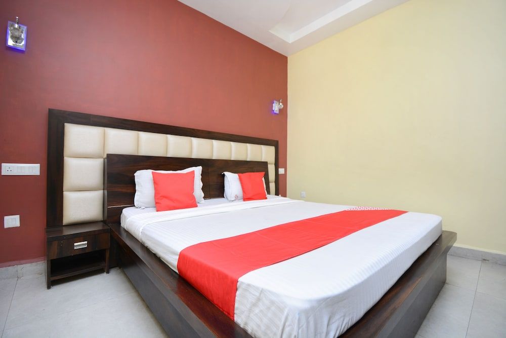 undefined OYO 27747 Hotel K B Residency 4