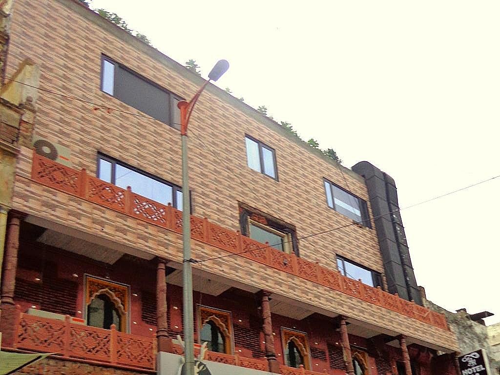 Hotel Exterior