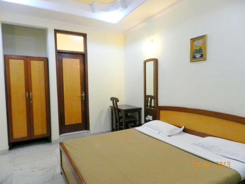 Deluxe Double Room Single Use