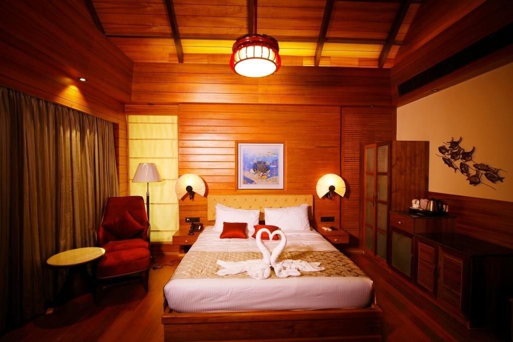 Sandyy Waves Beach Resort Deluxe Room