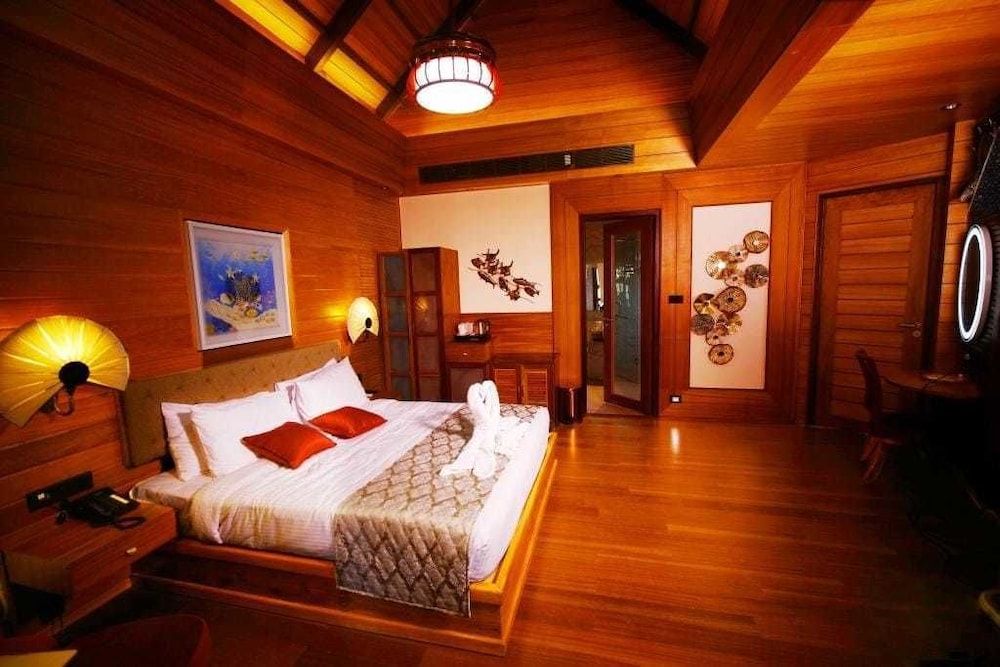 Family Suite, Pool View