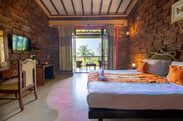 Sea Breeze Suites with Sitout