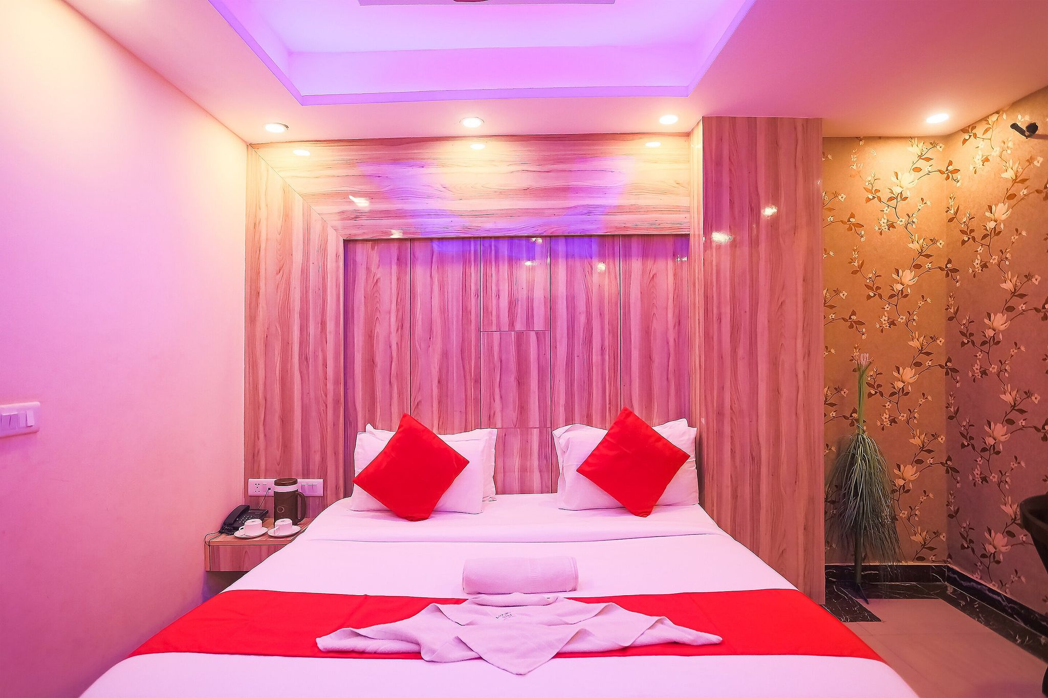 Hotel Mount Hill BUSINESS ROOM WITH FREE WIFI 5