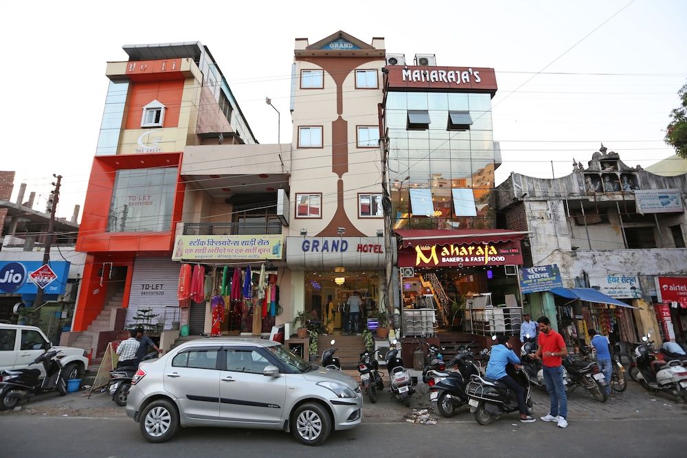 undefined OYO 8909 Hotel Grand